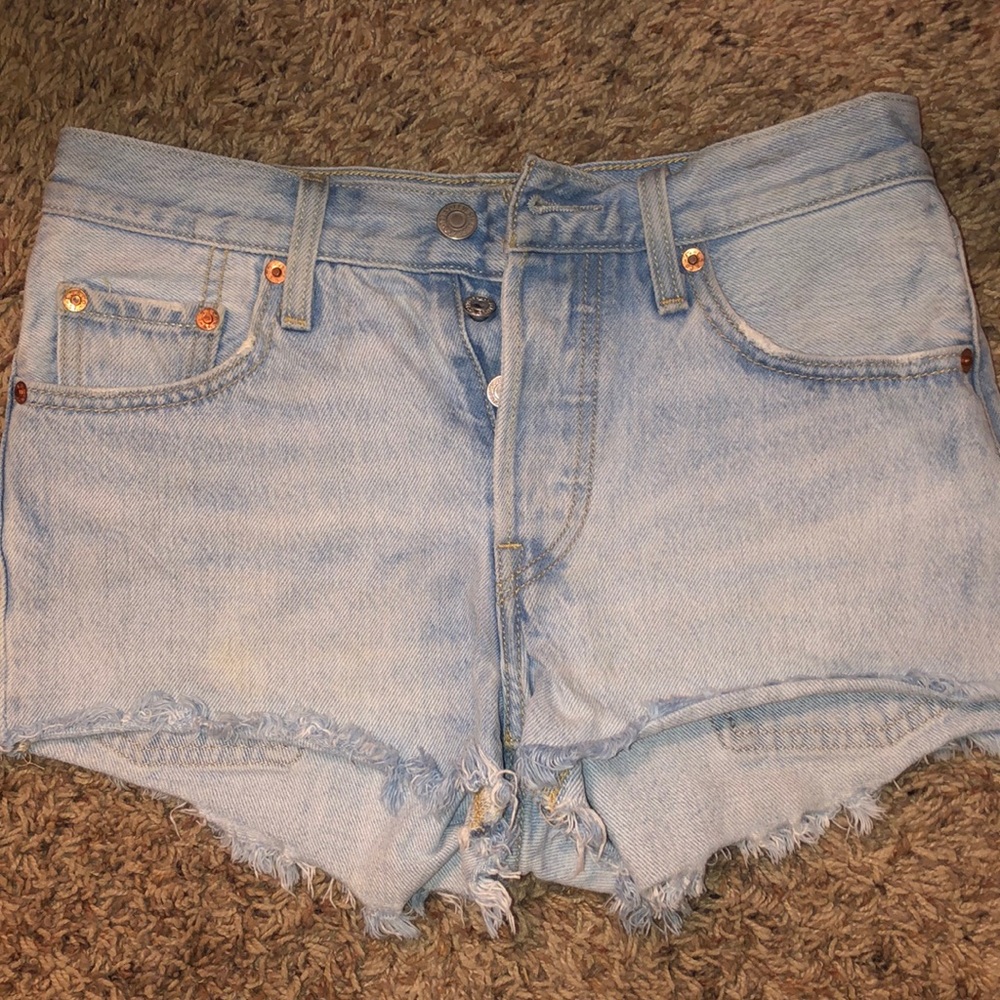 Levi Jean Shorts